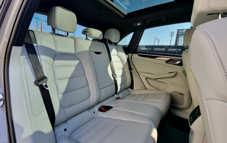 KakaoTalk_20251120_174102574_09